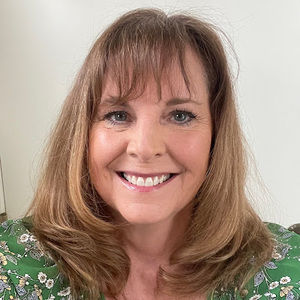 Meet your Posher, Ms. stephanie phillips